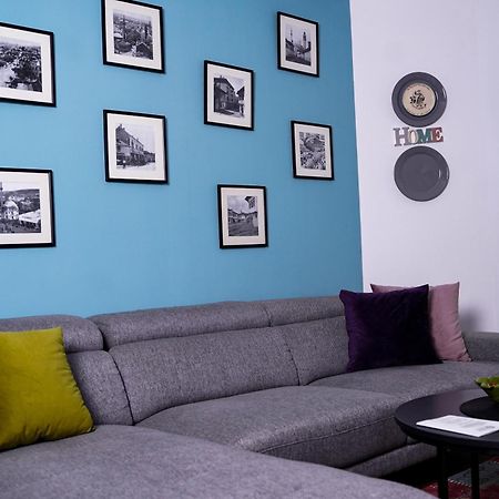 Ten Guest House Приштина Экстерьер фото