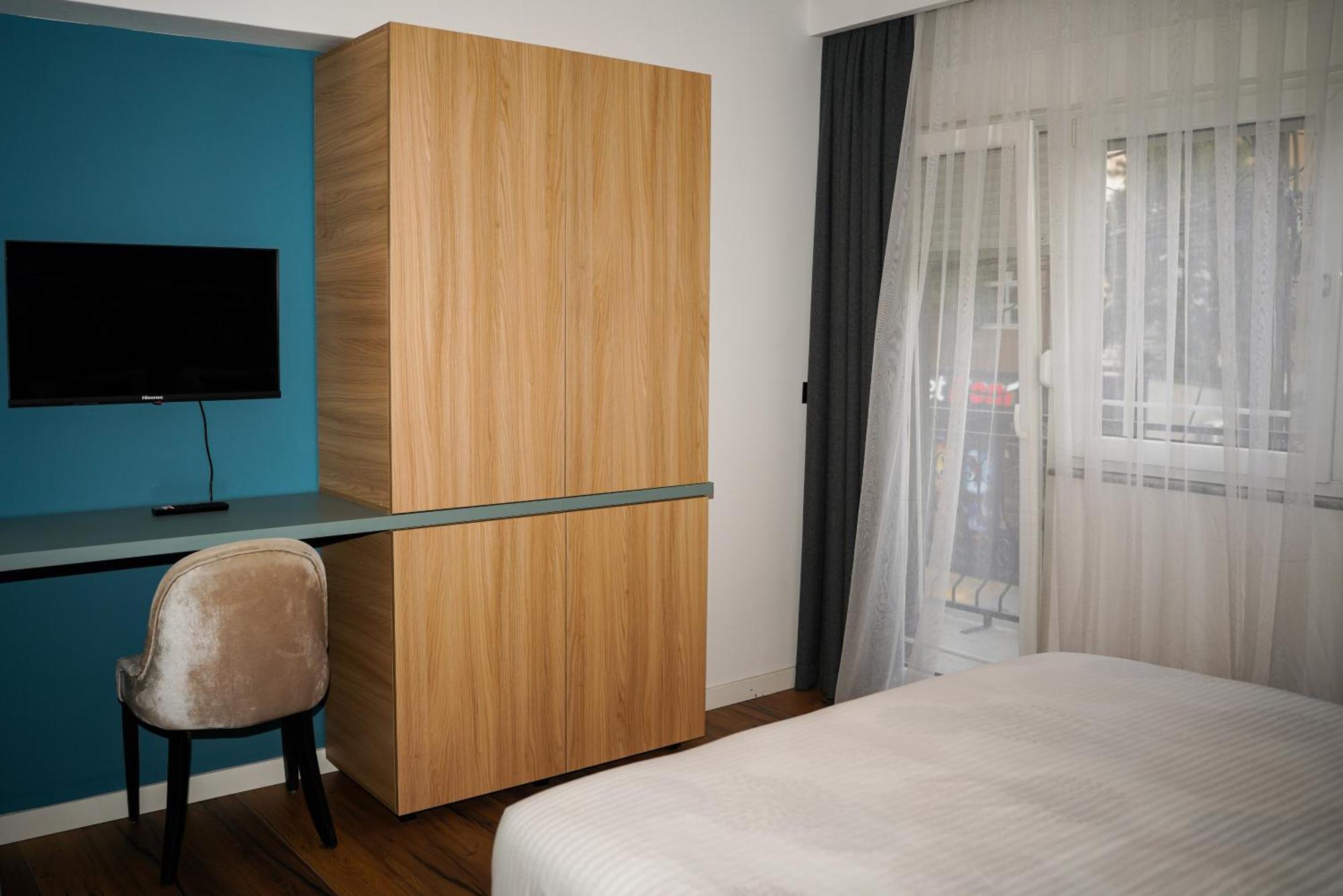 Ten Guest House Приштина Экстерьер фото