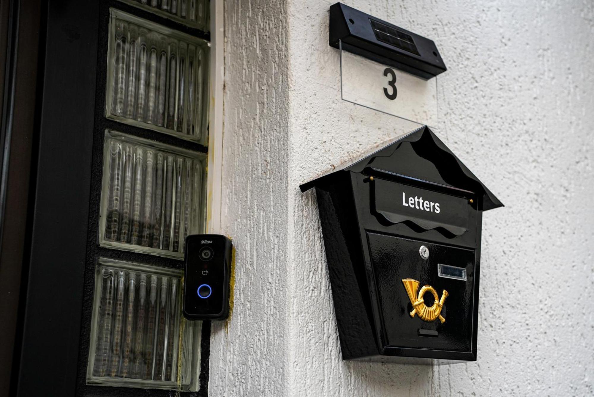 Ten Guest House Приштина Экстерьер фото